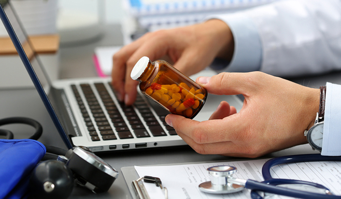  Cognitive Support Informatics for Antimicrobial Stewardship
